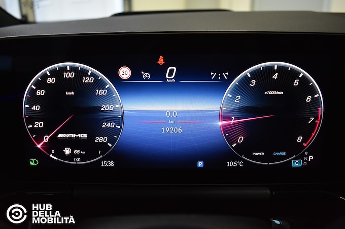 MERCEDES-BENZ GLA 35 4Matic AMG Premium Plus